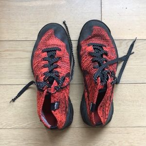 Nike Flyknit Trainer Chukka Womens Size 9.5